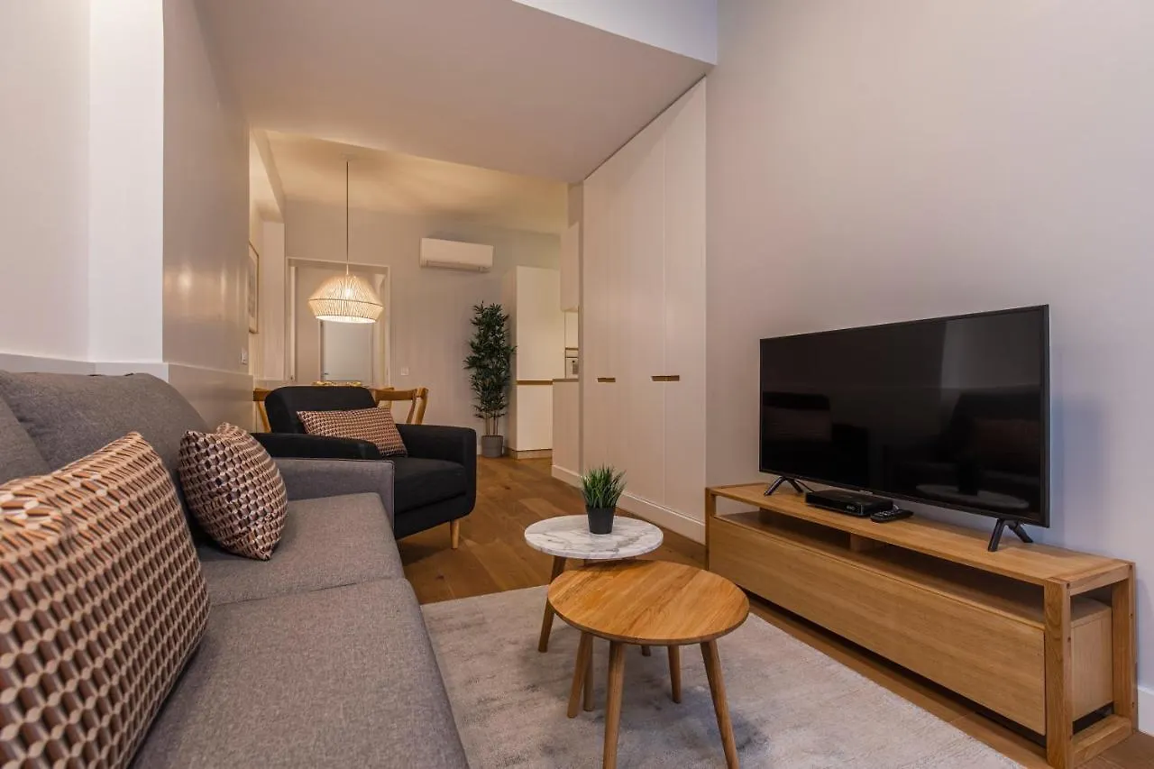 Upscale & Modern 2Bdr Apartment Lisbon