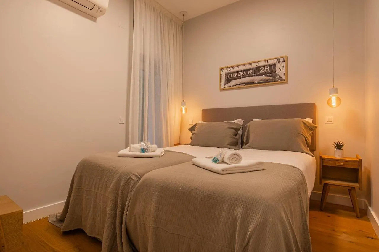 Upscale & Modern 2Bdr Apartment Lisbon