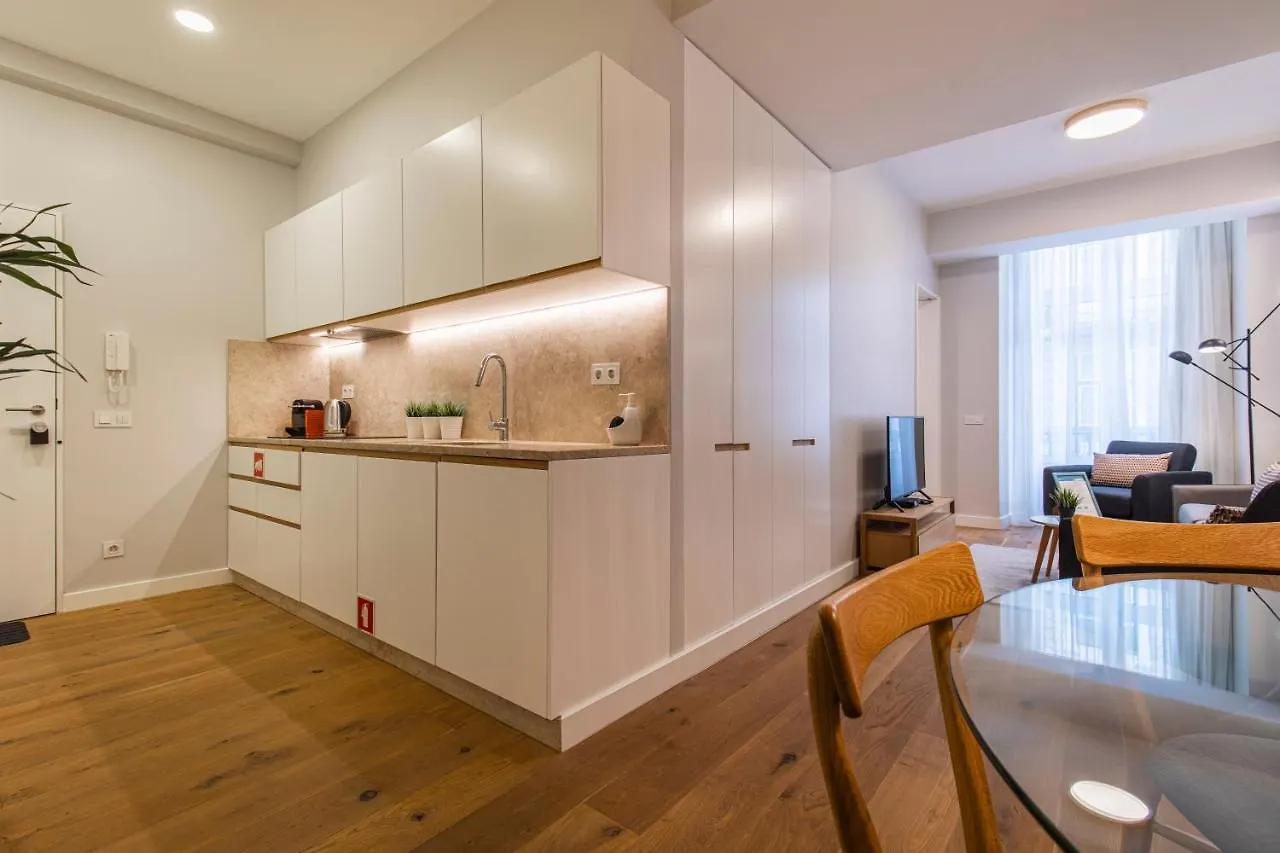 Upscale & Modern 2Bdr Apartment Lisbon 0*,  Portugal