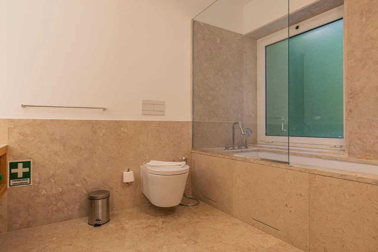 Upscale & Modern 2Bdr Apartment Lisbon