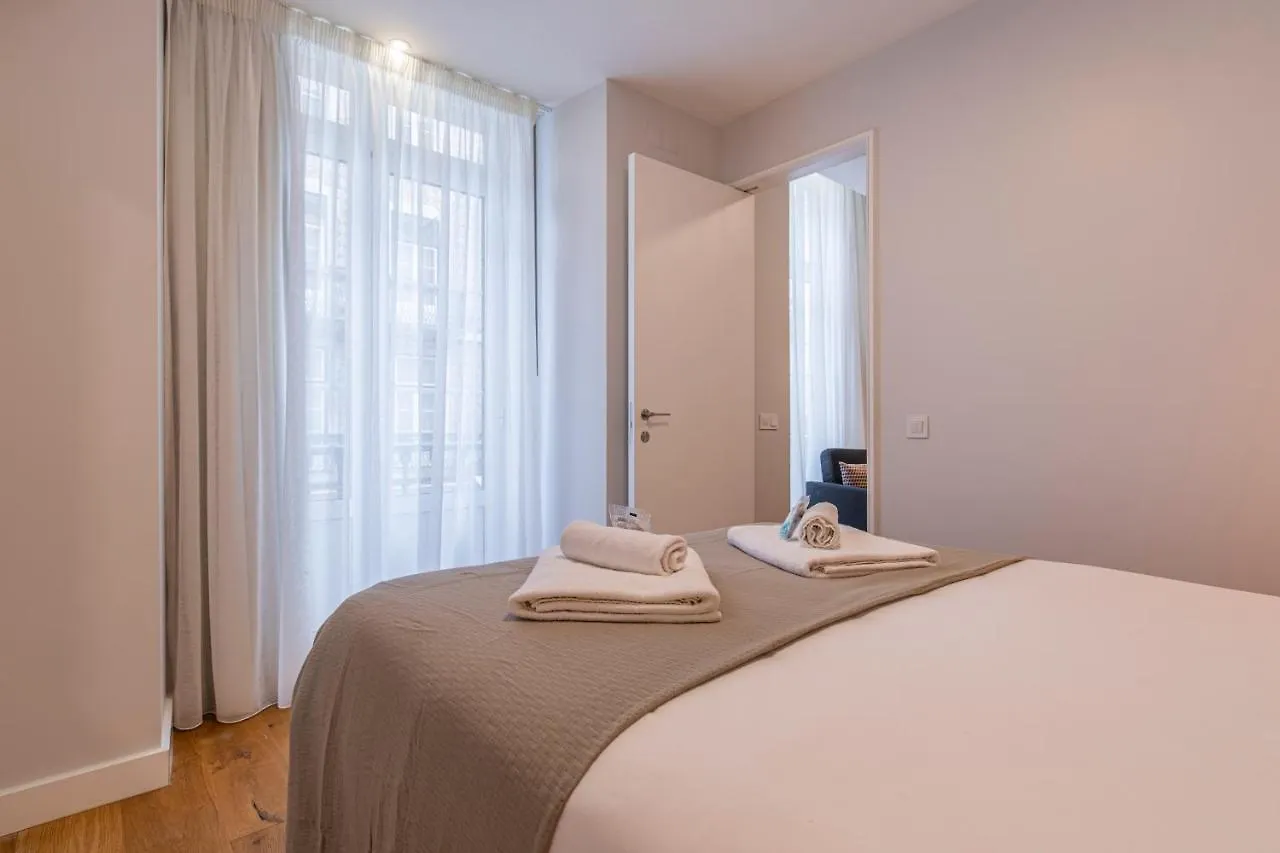 Upscale & Modern 2Bdr Apartment Lisbon