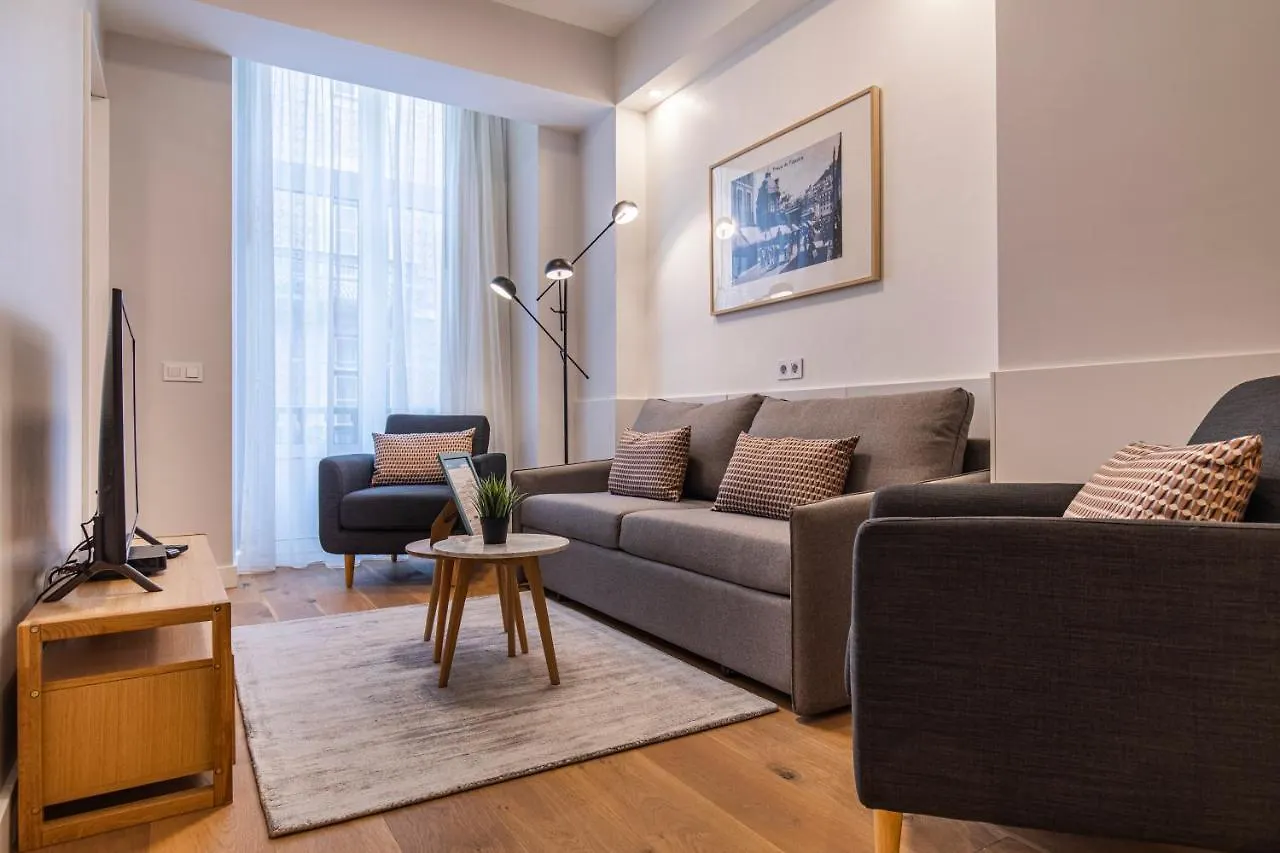 Upscale & Modern 2Bdr Apartment Lisbon